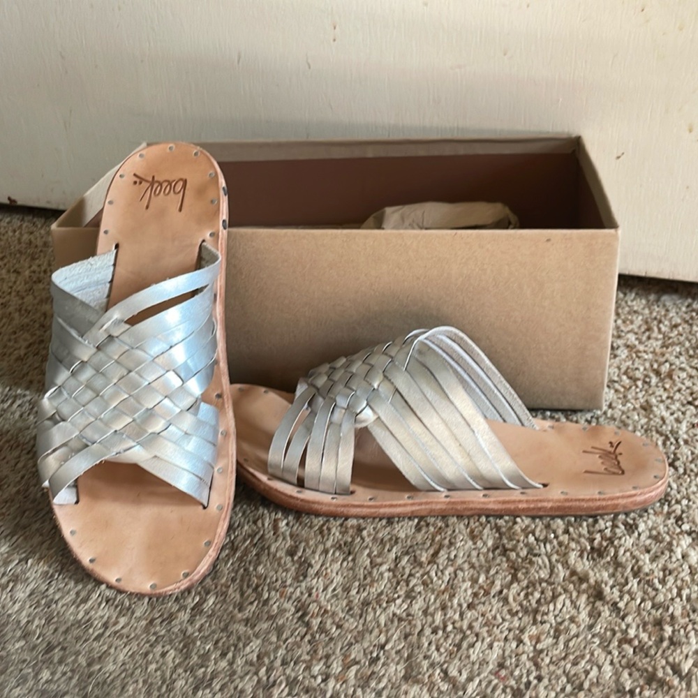 New in box Beek swallow crosshatched woven sandals.